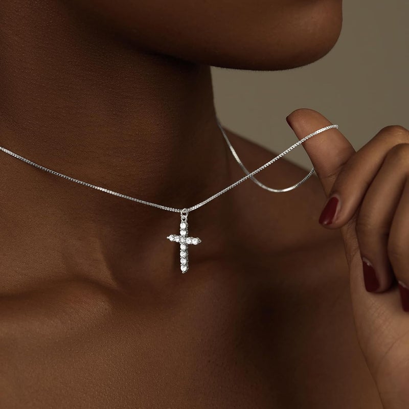 Poxtex قلادة صليب للنساء والفتيات، قلادة صليب رقيقة مطلية بالذهب عيار 14K والفضة، مجوهرات قلادة تشوكر غير قابلة للتأكسد ومقاومة للماء، عصرية وجميلة وبسيطة، قلادة صغيرة لهدايا عيد الفصح والعماد والإيمان الديني - Image 5